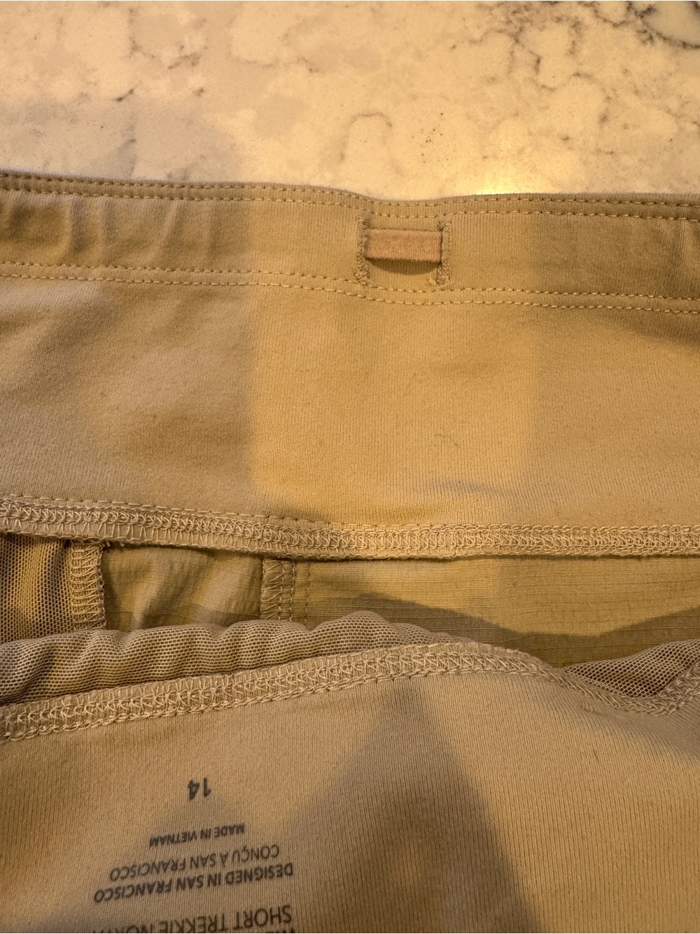 Athleta Trekkie North Shorts 14 Khaki Hiking Travel Golf Zip Pocket Outdoor - Picture 10 of 12